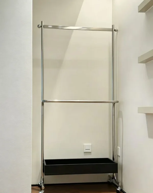 Overnight Valet Stand with Storage